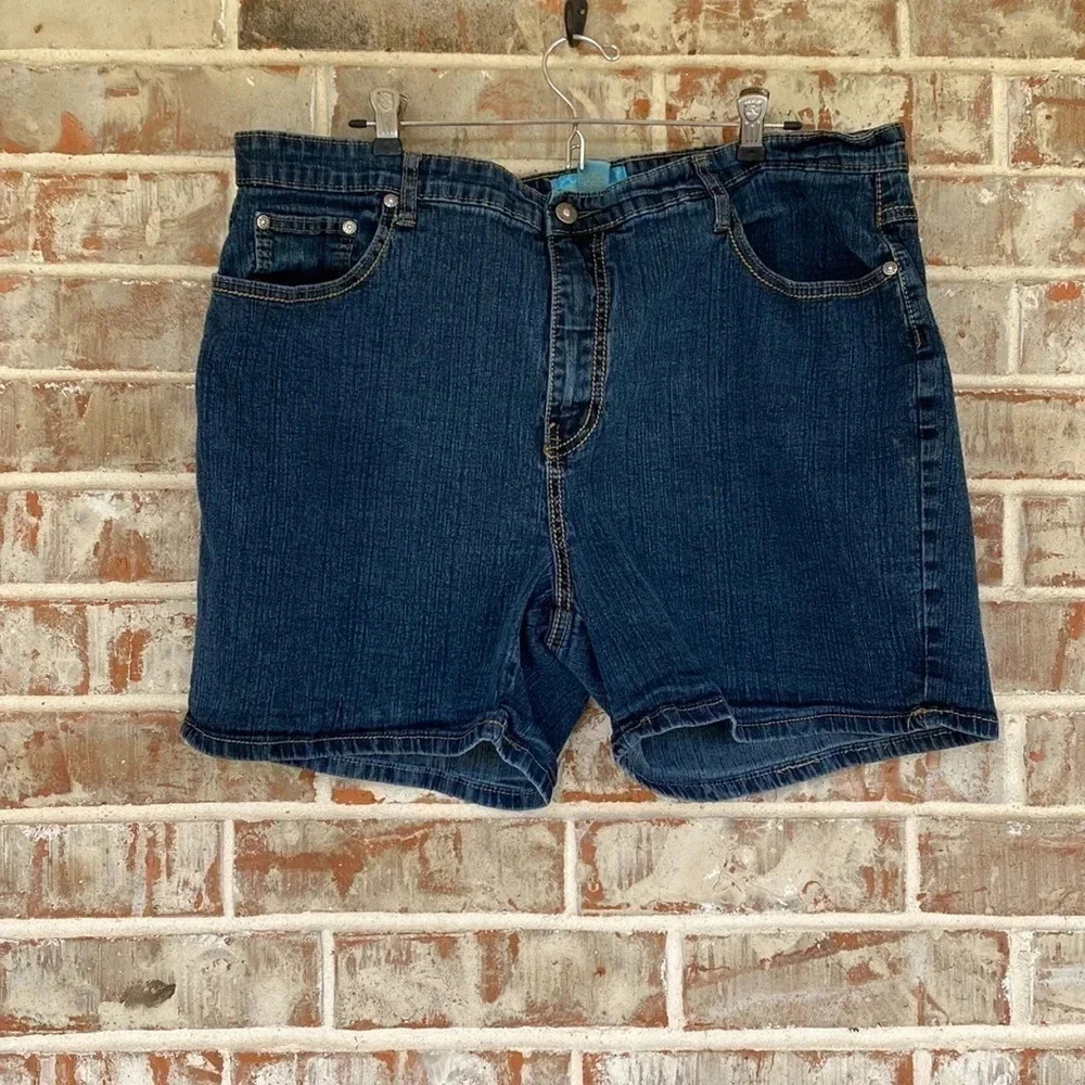 Jeanbay Medium Wash Denim Embroidered Floral‎ Flap Pockets
